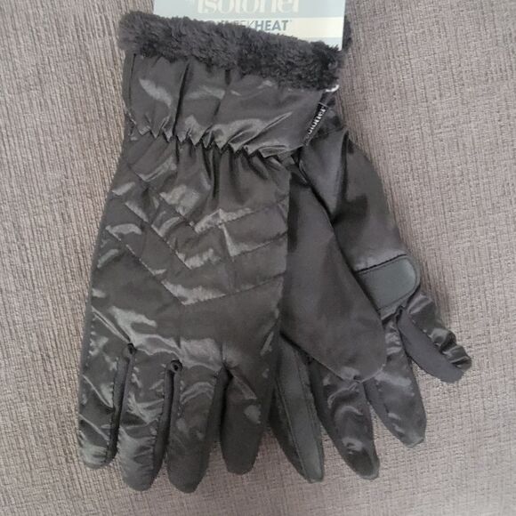 Isotoner SleekHeat Quilted pattern Gloves smarTouch® technology plush li… - Picture 5 of 12